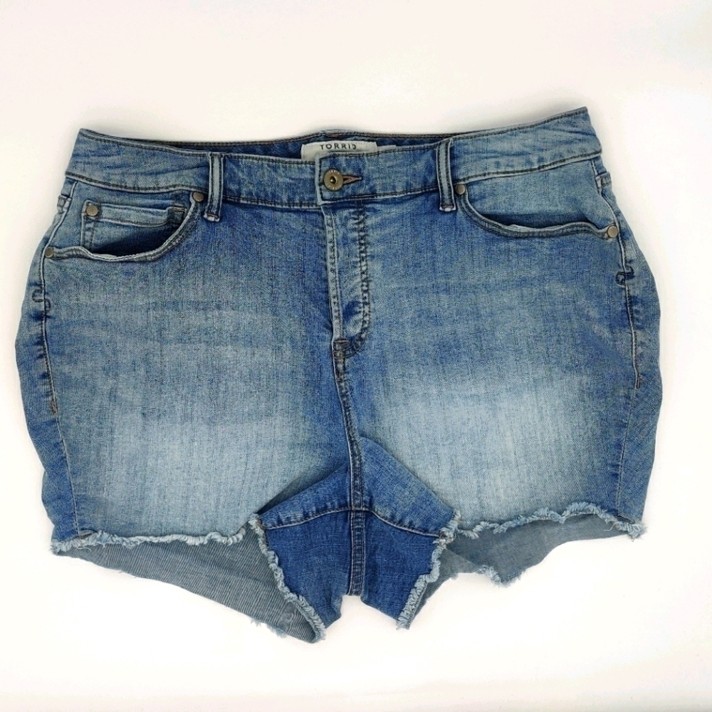 Torrid denim shorts 18